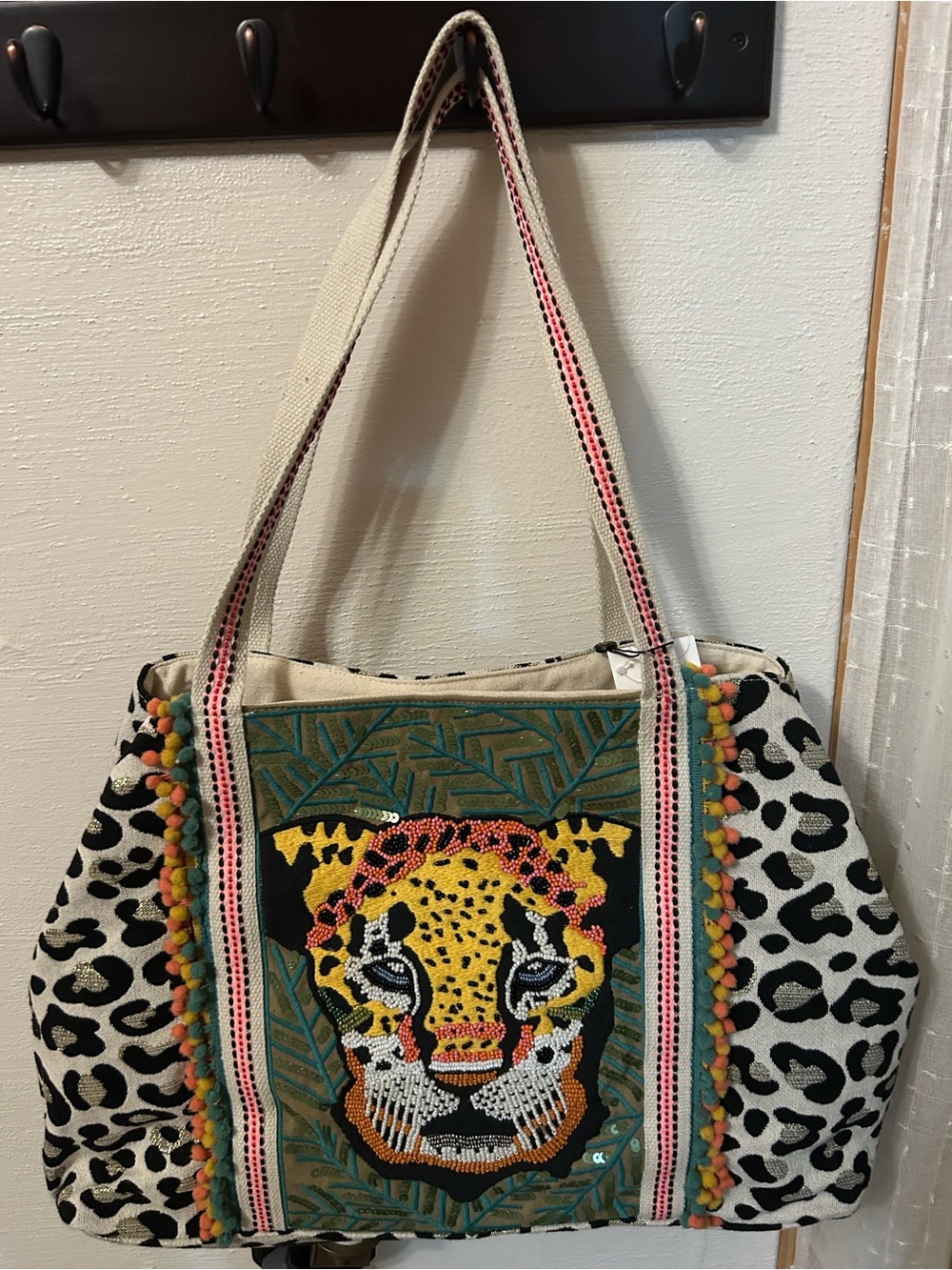 Gorgeous America and Beyond Leopard Tote Bag NWT